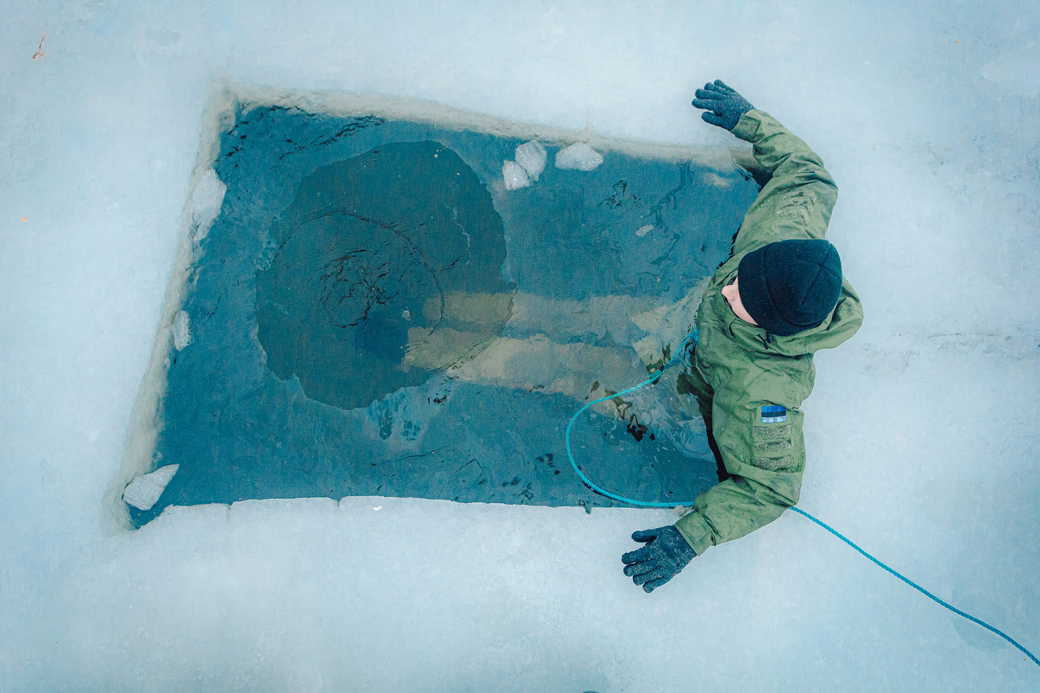 День выживания в Нарве: От падения в ледяную воду до сауны и 20 эмоциональных фото с учений от Narva Päästekomando - Narva News